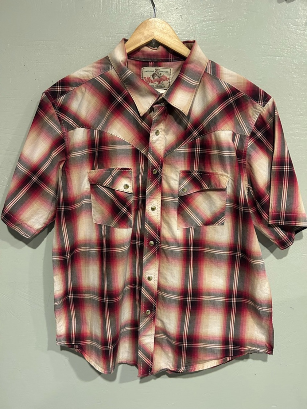 Wrangler Red and Black Plaid Short-Sleeve Button-Down Shirt